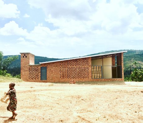 Prototype Village House; Brick Award 2020 Category "Living Together"; Architects: MIT Rwanda Workshop Team, Photo: Rafi Segal, Monica Hutton, Andrew Brose
