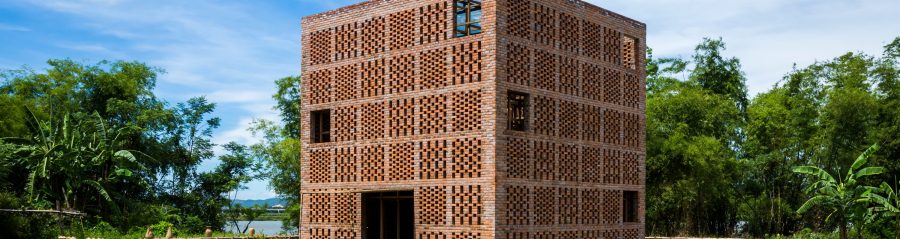 Terra Cotta Studio; Brick Award 2018 Category Winner Category "Working Together"; Tropical Space, Photo:  Oki Hiroyuki